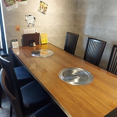 このお店は、開放的な空間が自慢です。明るい雰囲気の中で、友達との楽しい会話が自然に生まれます。落ち着いた環境で、心ゆくまでお食事を楽しむことができるのがポイント！ゆったりした時間を過ごしたい方におすすめです◎素敵な思い出を作りましょう！