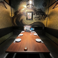 ３名から６名様でご利用頂けるテーブル個室です。戦国時代をイメージした三英傑（信長・秀吉・家康）の間が出来ました！