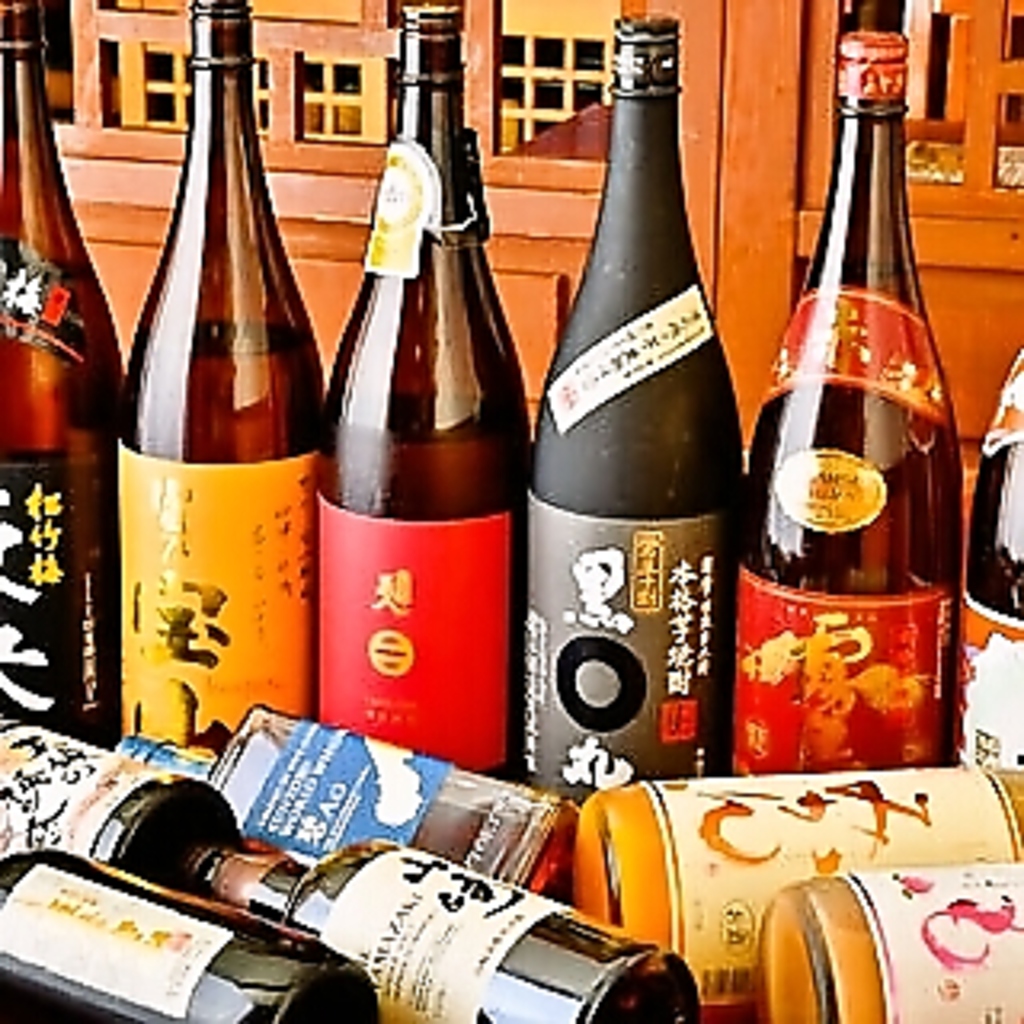 料理10品付きの飲み大満足セットはお酒に良く合うメニューと飲み放題がセットになったお得なセット◎
