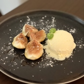 【お子様連れＯＫ・完全禁煙】店内は全面禁煙となっており、クリーンな環境でお食事をお楽しみいただけます。お子様連れのお客様も大歓迎ですので、ママ会やご家族でのランチ、ディナーにも安心してお越しくださいませ。
