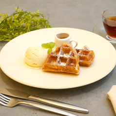 クロワッサンワッフル塩キャラメル