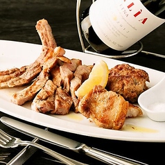 トラットリアグランドゥーカ 関内馬車道店特集写真1