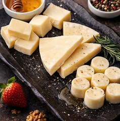 チーズ盛り合わせ