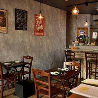 隠れ家のような空間は、まるで別世界に居るかのようです