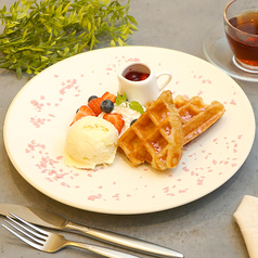 クロワッサンワッフルベリーベリー