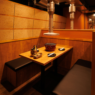 肉問屋直営 牛若丸 池袋店の雰囲気1