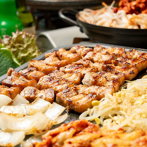 サムギョプサル食べ放題開始！本場韓国料理が100種類以上あります！
