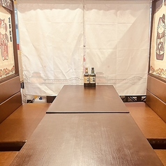 姫路駅近の好立地。清潔感ある和モダンな空間で、蟹を好きなだけ楽しめる食べ放題をご提供！個室も完備で、周りを気にせず贅沢な時間を過ごせます