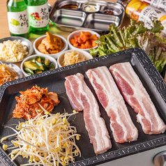 韓国料理肉ポチャのコース写真