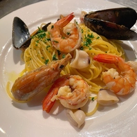 リピート多数魚介たっぷりのパスタ