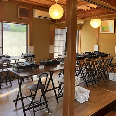 テーブル席を全15席ご用意しております。デートやご夫婦の食事、ファミリーや少人数の飲み会にも最適です。