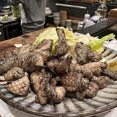 豪快!地鶏の炭火焼き