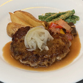 料理メニュー写真&nbsp;ビーフハンバーグステーキ　自家製ジンジャーソース