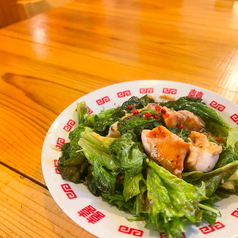 青い野菜とチキンのクリーム煮