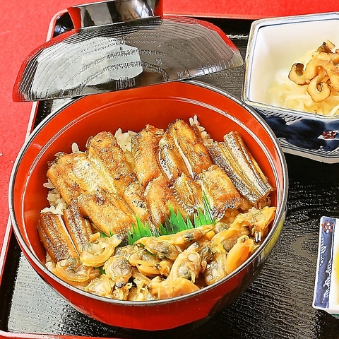 宮島の郷土料理を味わえる隠れ家食堂『宮島いちわ』であなごめしと牡蠣をご堪能下さい