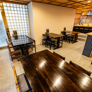 炭美居酒屋 吉 yoshiの雰囲気1