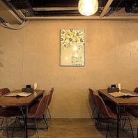 木の温もり溢れるオシャレ空間。ゆったりした時間を満喫