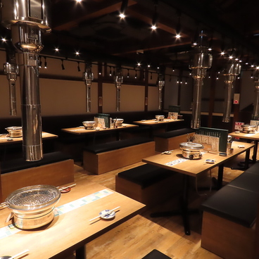 生ホルモンいただき　今泉店の雰囲気1