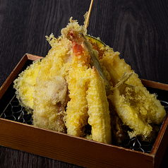 天ぷらとレモンサワーぱちぱち屋 888 錦通店(居酒屋)の雰囲気