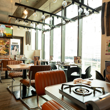 韓国料理 ホンデポチャ 横浜西口店の雰囲気1