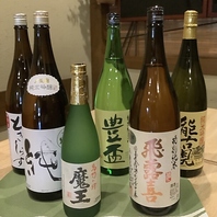 お料理との相性抜群の日本酒を豊富に揃えています！
