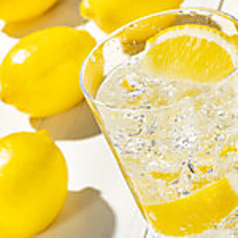 こだわり酒場のレモンサワー