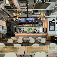 テーブル席一例