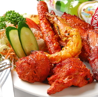 絶品★窯焼きチキン!サイドメニューも充実!