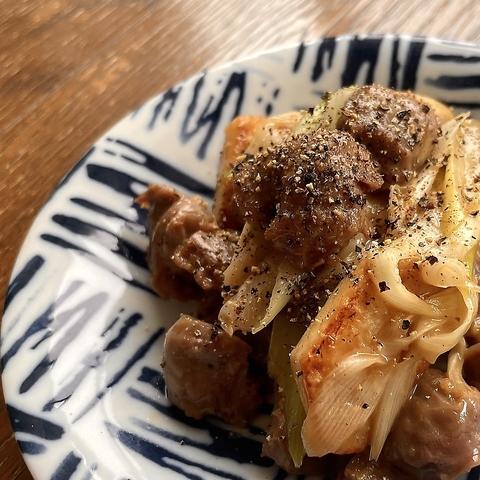 こだわりのおばんざいとそれに合ったお酒を取り揃えています。