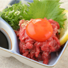 極上炙り和牛ユッケ