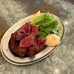 馬サーロインのレア唐揚げ
