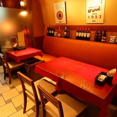 くつろげるソファー席を設けております