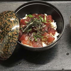 マグロ丼