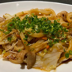津山名物！ホルモンうどん！太麺でボリューム満点！！
