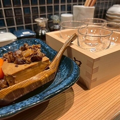 黒毛和牛使用 九州醤油で煮る 肉豆腐