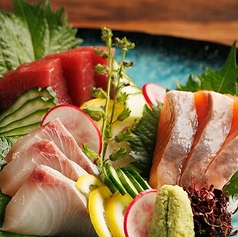 お刺身盛合わせ　本日の鮮魚【三点盛り】