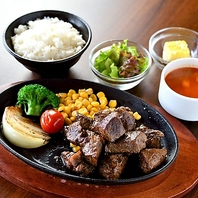 名物！A5黒毛和牛ステーキがおすすめ！