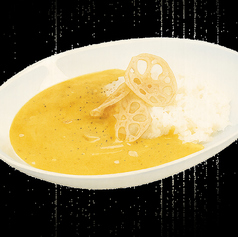 タイ風チキンとココナッツミルクのイエローカレー