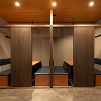 二席ある個室席はお早目のご予約を！