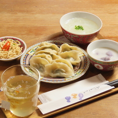 ワンタン麺の写真