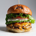 料理メニュー写真&nbsp;アボカドチーズバーガー