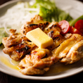 自慢の肉料理は鮮度にもこだわっています！真空保存をしておりますので鮮度がとても高い状態で提供可能となっております♪肉割烹ならではの逸品肉料理を是非心ゆくまでお楽しみくださいませ♪川崎駅より徒歩1分の好アクセス！下見や貸し切りでのご予約も喜んで承ります！お気軽にお電話にてお問い合わせくださいませ♪