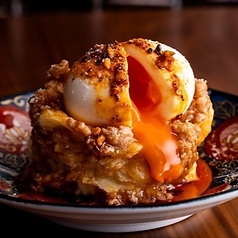 鶏ぞぼろと半熟卵のポテトサラダ