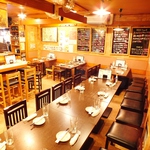 店内は小上がテーブル席も有♪ご予約はお早めに！！
