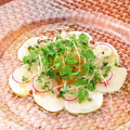 料理メニュー写真 ホタテ貝のカルパッチョ