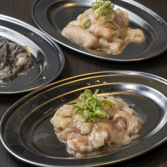 ◆名物◆ホルモンお試しこべや盛り(味噌、醤油、塩各100g)