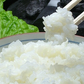 【米】てんてんでは、新潟県産コシヒカリを100％使用。おいしいお肉と相性◎！