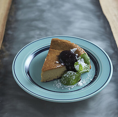 西表島産黒糖のベイクドチーズケーキ