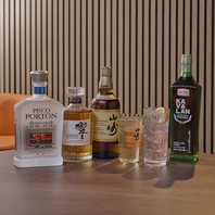 お酒の種類も豊富に取り揃えております。
