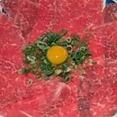 和牛 炙り牛刺し